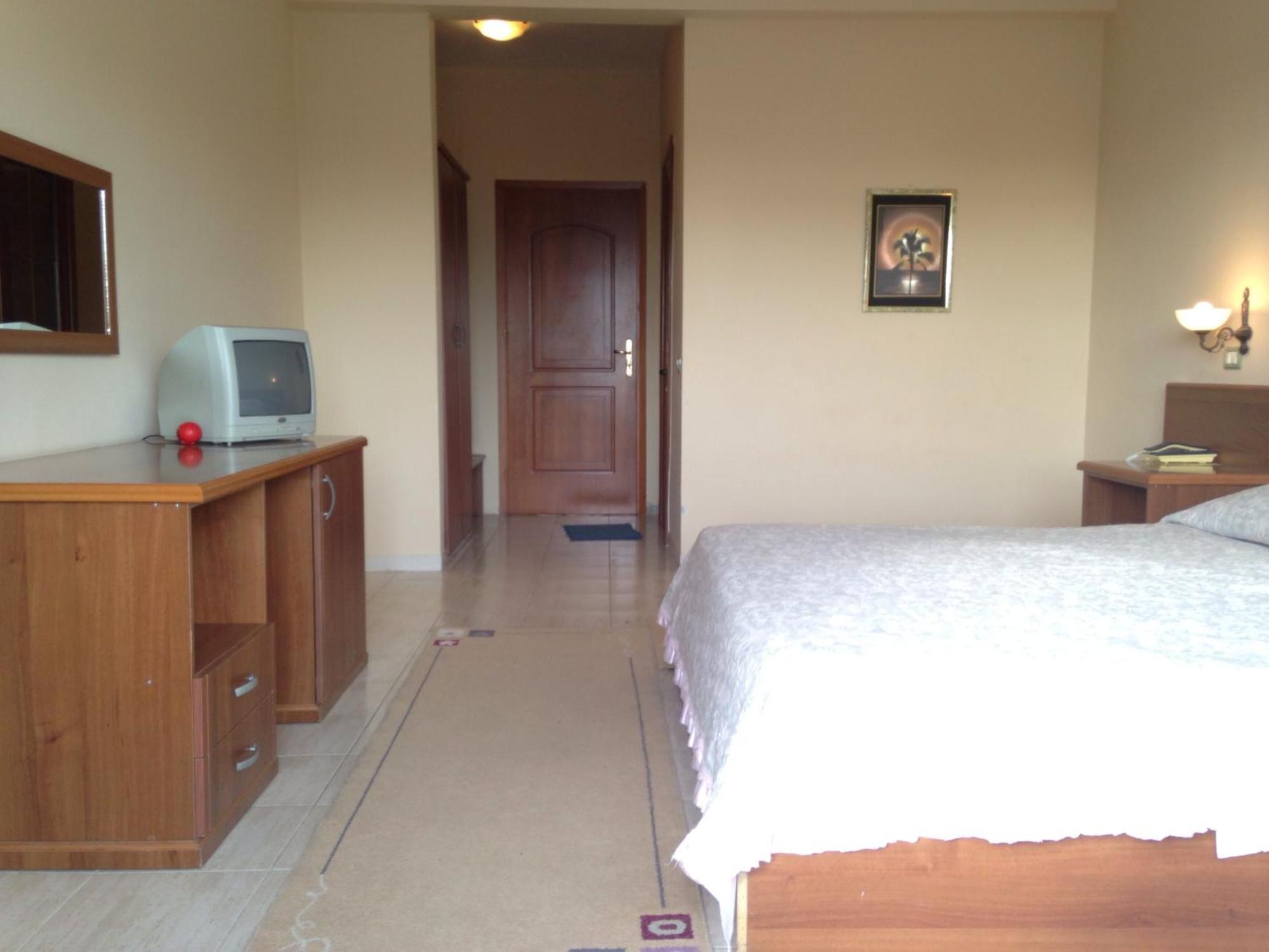 Akropoli Hotel Kryemëdhej Chambre photo