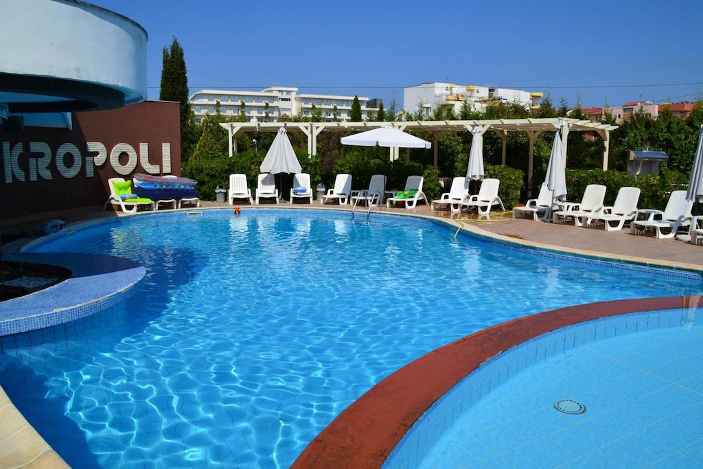 Akropoli Hotel Kryemëdhej Extérieur photo