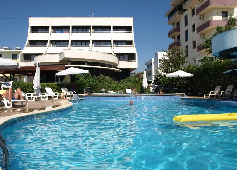 Akropoli Hotel Kryemëdhej Extérieur photo