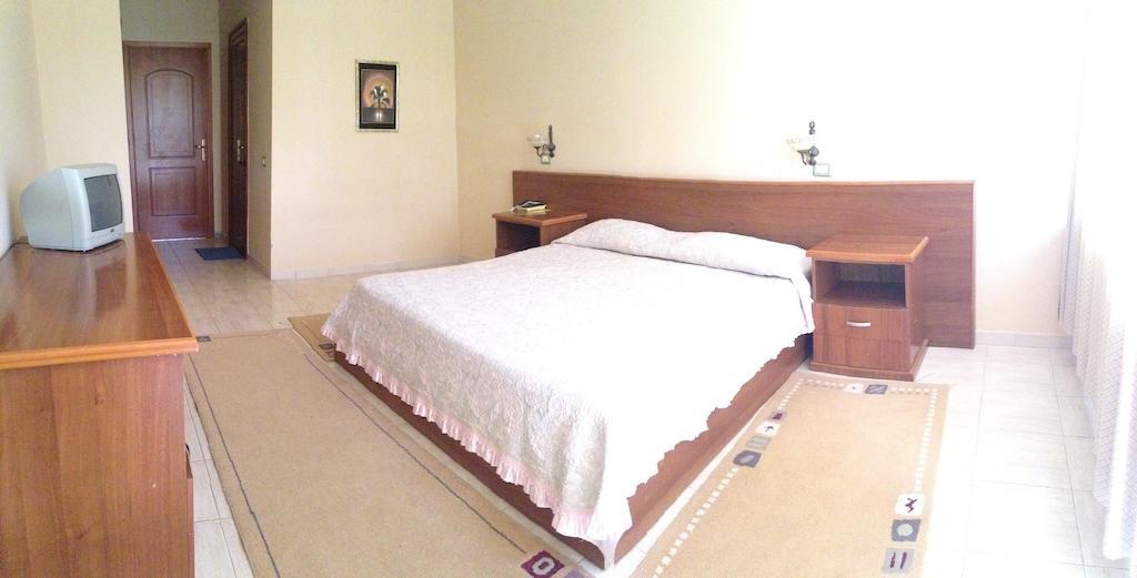 Akropoli Hotel Kryemëdhej Chambre photo
